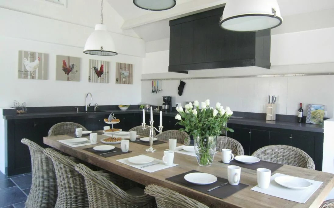 Vakantiehuis Elise_monument_Vlissingen_Zeeland_Nederland_Belvilla vakantiehuizen