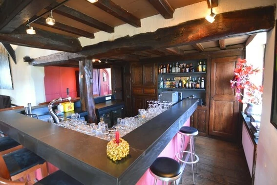 Ook voor kinderen is de wandeling vanaf villa Normandie naar het strand goed te doen