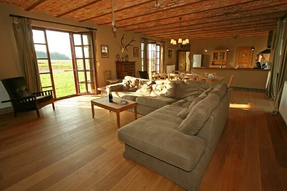 Ook voor kinderen is de wandeling vanaf villa Normandie naar het strand goed te doen