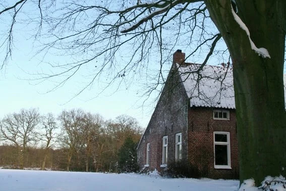 Ook voor kinderen is de wandeling vanaf villa Normandie naar het strand goed te doen