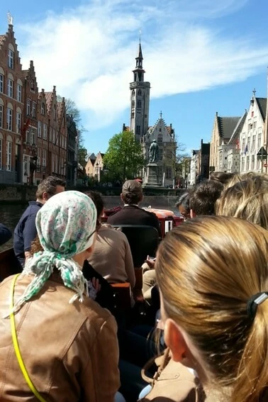 De zelfgemaakte tapas vullen de tafel van ons vakantiehuis tapas_Brugge_vakantiehuis In 't Reitje_Belvilla vakantiehuizen