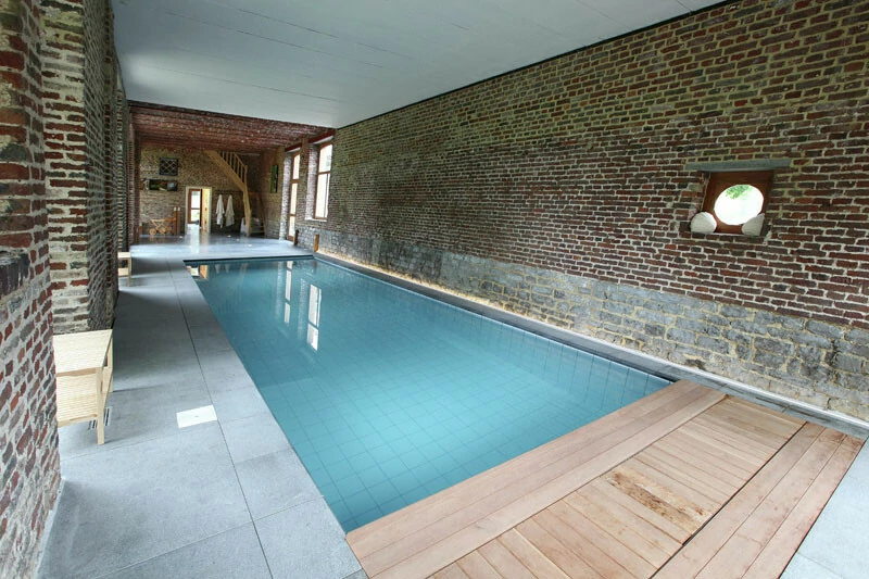 BE-4520-01_Villa-Mosa_binnenzwembad_Belvilla vakantiehuizen