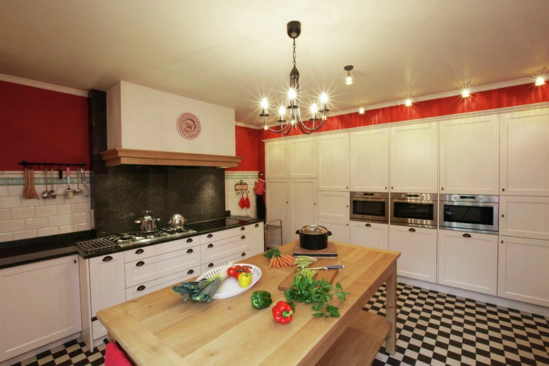 BE-4520-01_Villa-Mosa_binnenzwembad_Belvilla vakantiehuizen