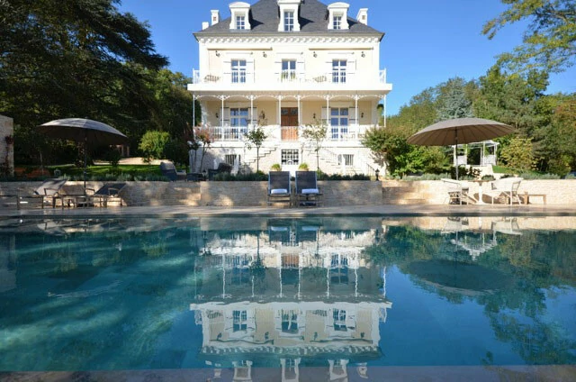 bruiloft trouwen huwelijk locatie Dordogne Les Eyzies-de-Tayac-Sireuil Belvilla vakantiehuizen