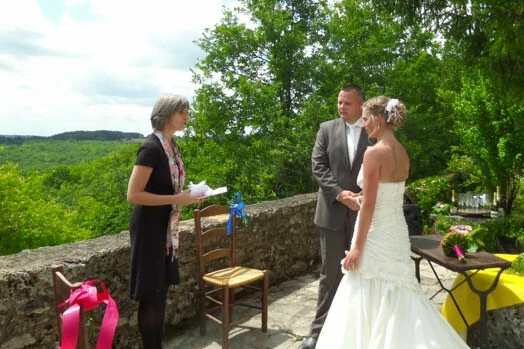 bruiloft trouwen huwelijk locatie Dordogne Les Eyzies-de-Tayac-Sireuil Belvilla vakantiehuizen