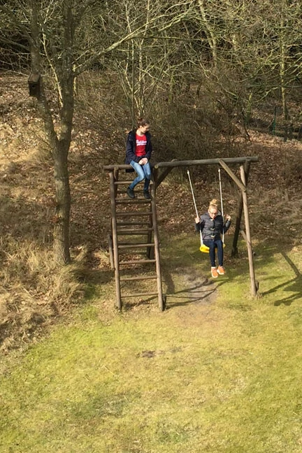 vakantiehuis Rixt Ameland Buren speeltoestel schommel Belvilla vakantiehuizen
