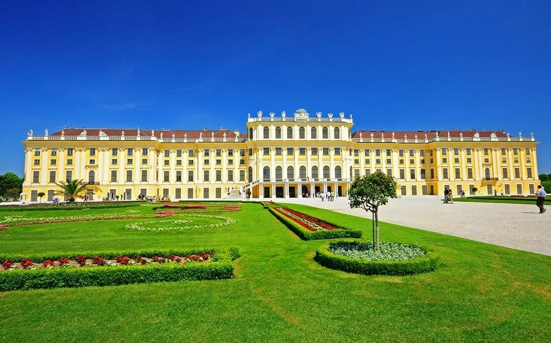 schloss-schonbrunn