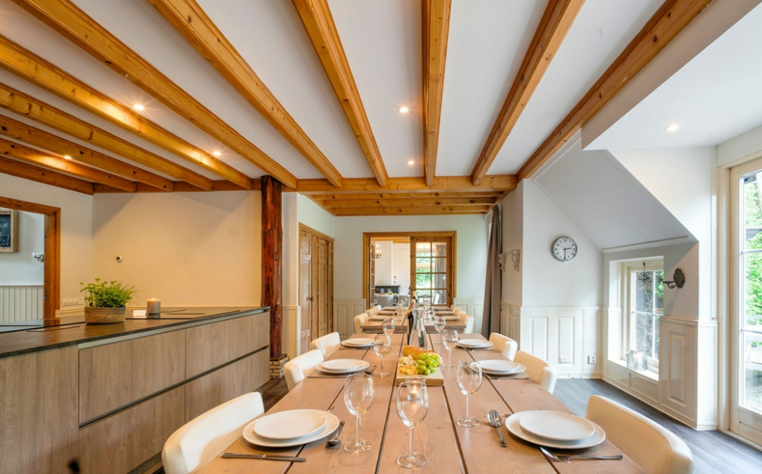 De mooiste dinertafels in een vakantiehuis voor de kerstdagen