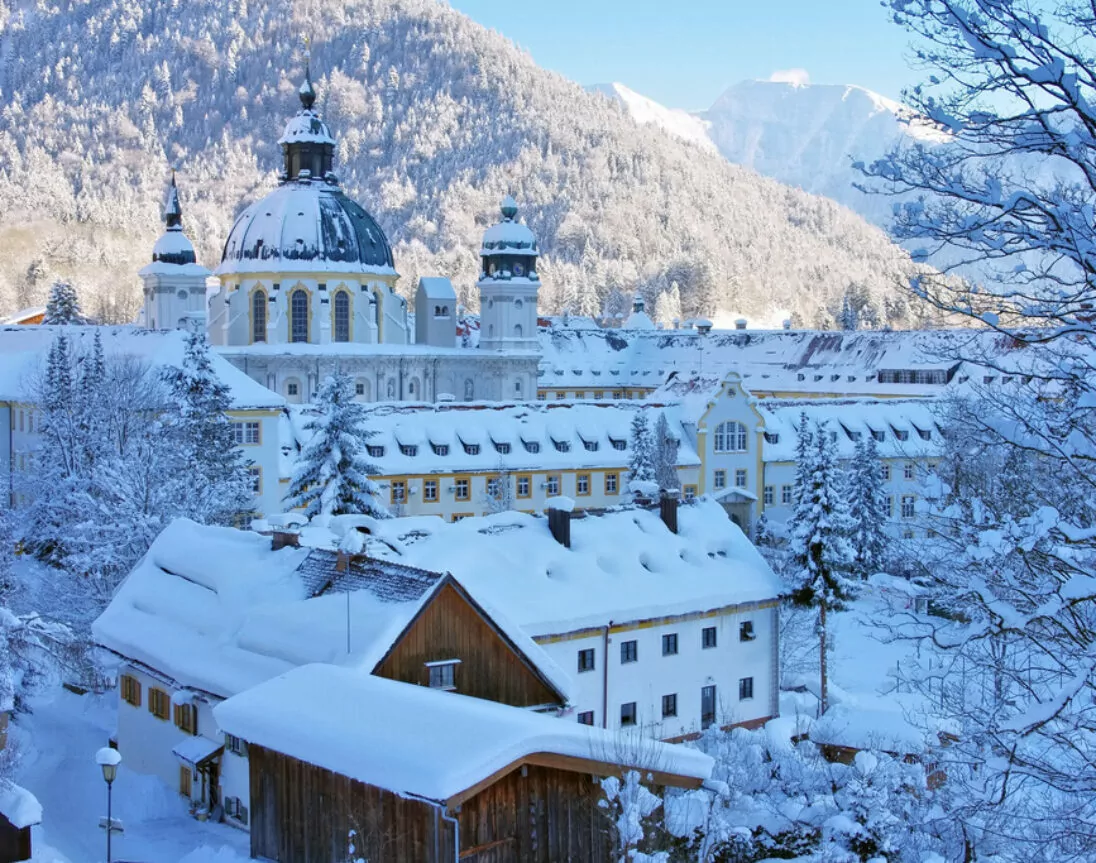 De abdij van Ettal bij Oberammergau