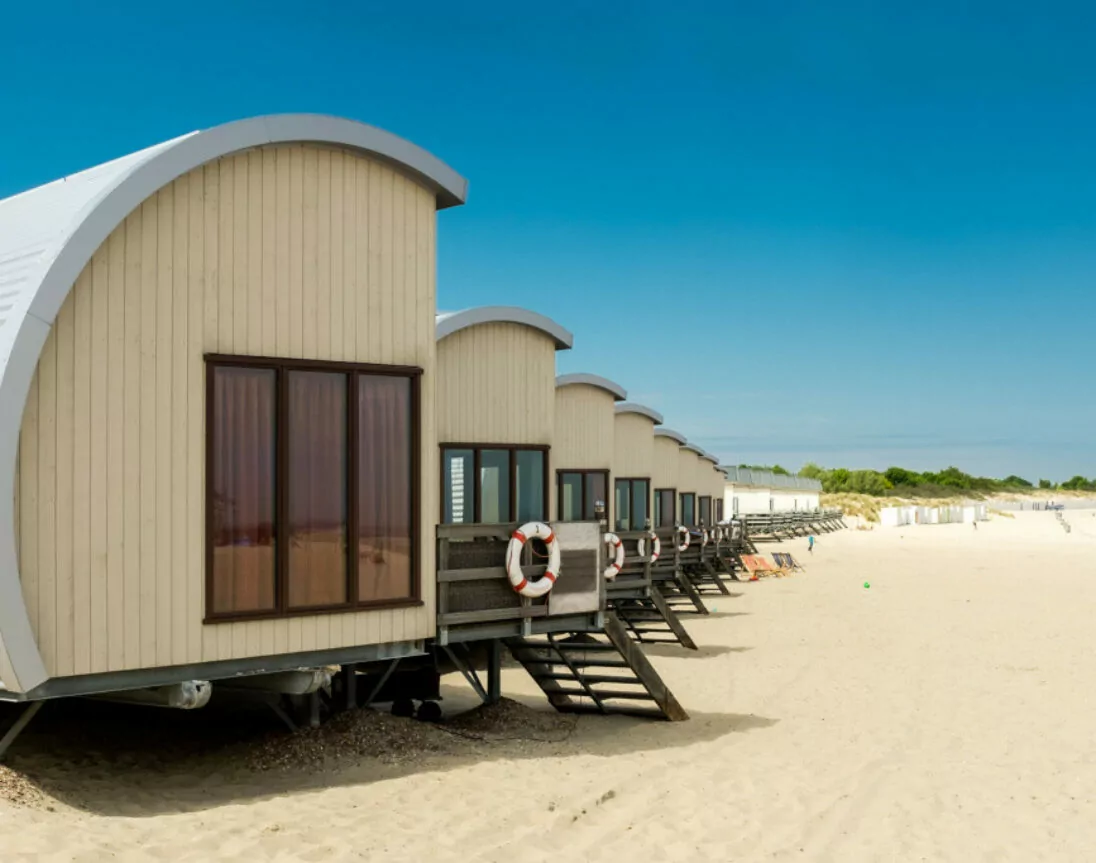 Strandhuisjes in Nederland aan zee