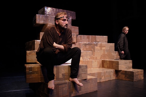 Verwijdering in het open huwelijk van Milou en Jens. Komt dat nog goed? (Fotografie XandL) Verwijdering in het open huwelijk van Milou en jens_Fiftyfifty_mugmetdegoudentand_Fotografie XandL