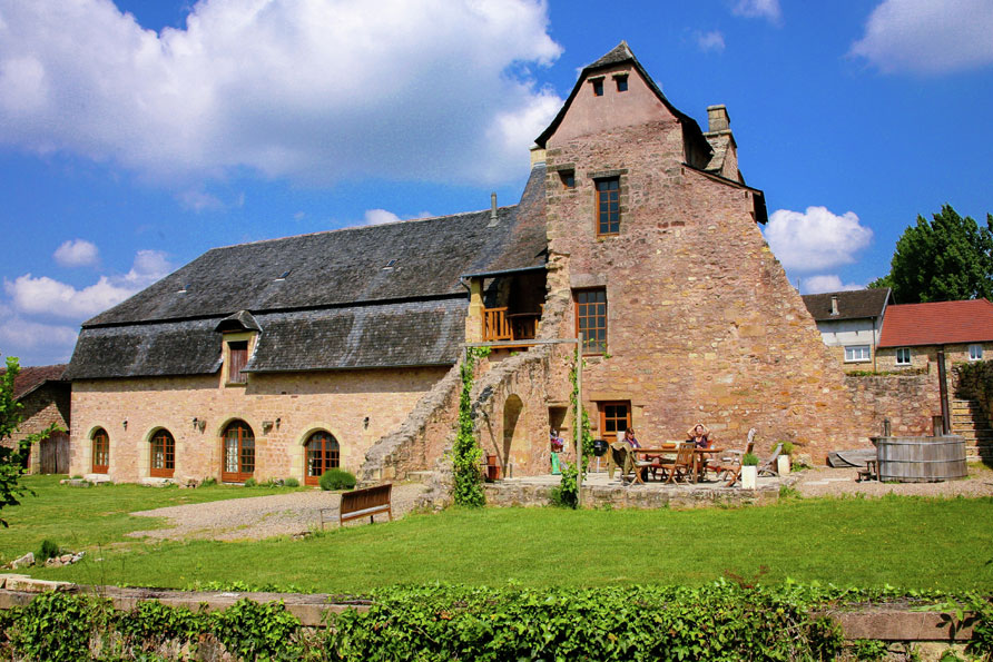 FR-19310-05 L'Abbaye abdij Dordogne Belvilla vakantiehuizen