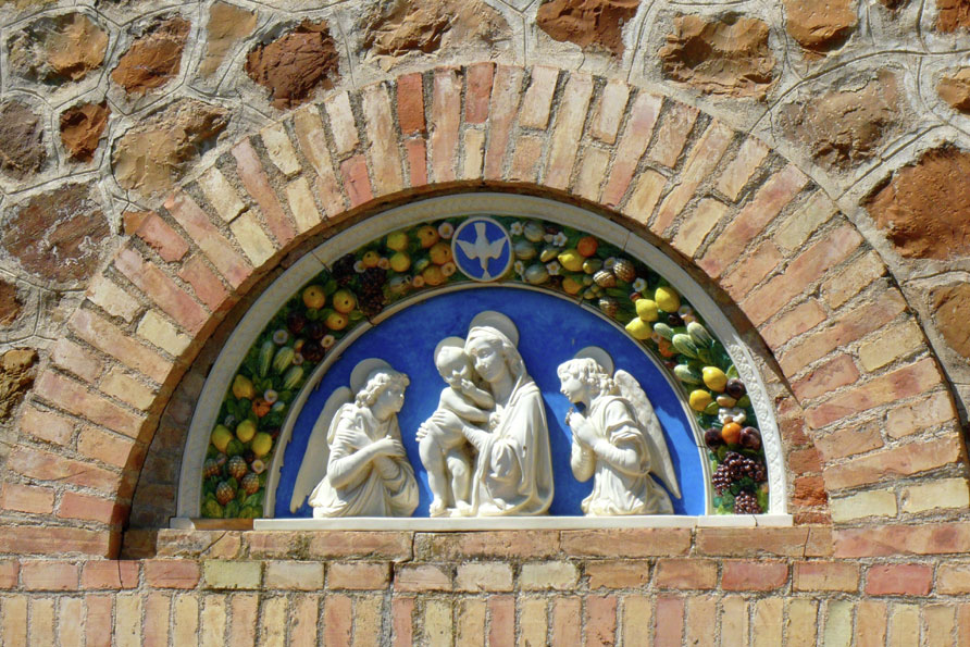 IT-58045-09 Schiaccia kerk Toscane Belvilla vakantiehuizen