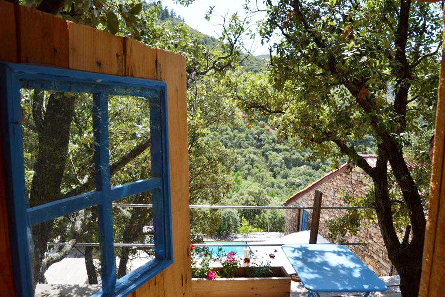 boomhut uitzicht Languedoc Roussillon Frankrijk Belvilla vakantiehuizen