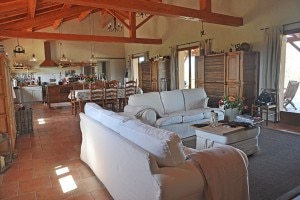 woonkamer villa Gers Zuid-Frankrijk Belvilla vakantiehuizen