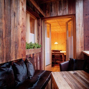 Brizerhaus boerderij loggia Tirol Oostenrijk wintersport Belvilla vakantiehuizen