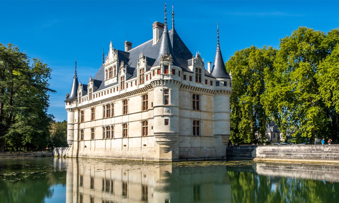Gardelles Le château féodal dans l'histoire médiévale Publitotal