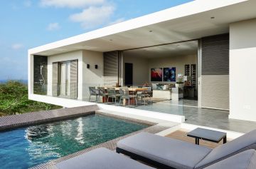 Eric Kusters, Jan des Bouvrie en Piet Boon ontwierpen het interieur van diverse Antilliaanse huizen