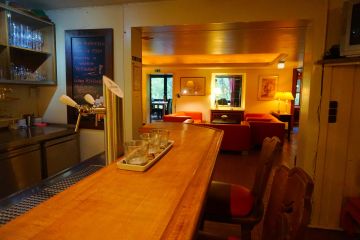 Voor een echt grote vriendengroep is dit groepshuis met bar een tip in Winterberg